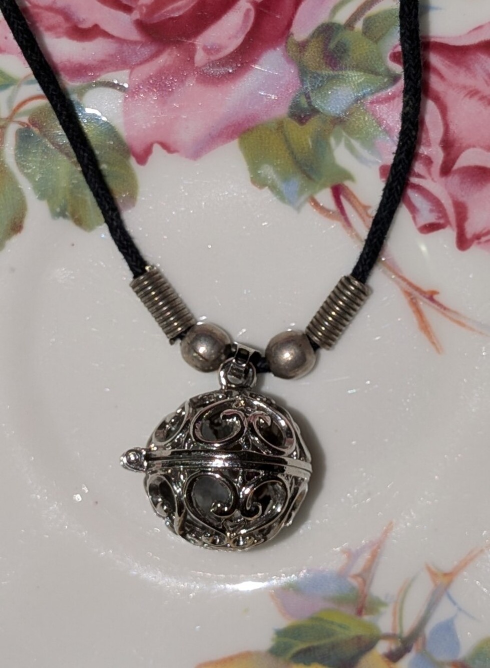 Silver Filigree Locket Necklace